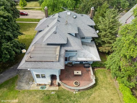 Tiny photo for 710 W Downer Place, Aurora, IL 60506 (MLS # 12464145)