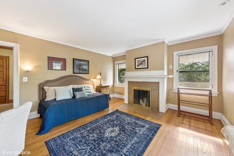 Tiny photo for 710 W Downer Place, Aurora, IL 60506 (MLS # 12464145)