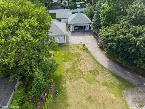 Tiny photo for 710 W Downer Place, Aurora, IL 60506 (MLS # 12464145)