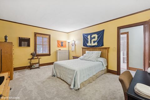 Tiny photo for 710 W Downer Place, Aurora, IL 60506 (MLS # 12464145)