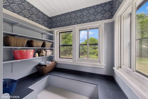 Tiny photo for 710 W Downer Place, Aurora, IL 60506 (MLS # 12464145)