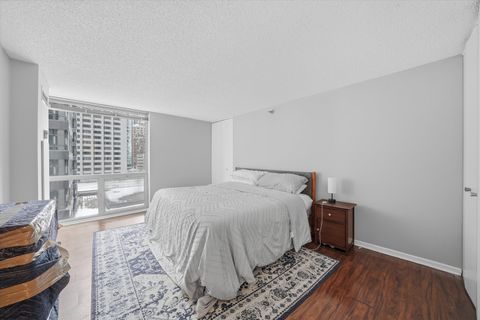 Tiny photo for 200 N Dearborn Street #906, Chicago, IL 60601 (MLS # 12534339)