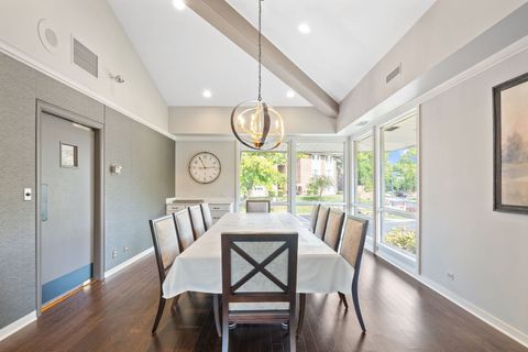 Tiny photo for 2 Oak Brook Club Drive #C106, Oak Brook, IL 60523 (MLS # 12690564)