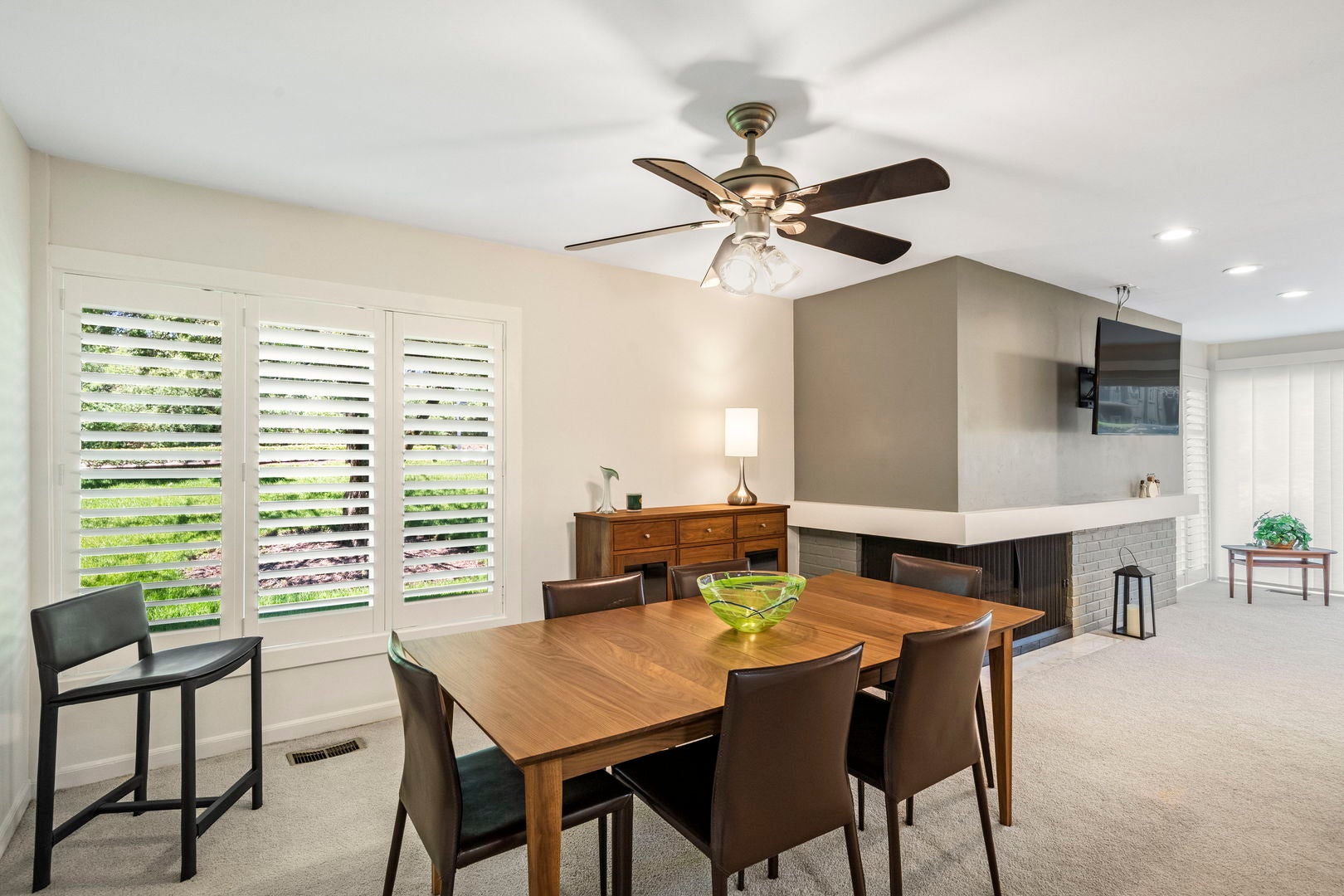 2 Oak Brook Club Drive C106