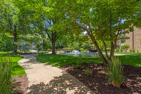 Tiny photo for 2 Oak Brook Club Drive #C106, Oak Brook, IL 60523 (MLS # 12690564)