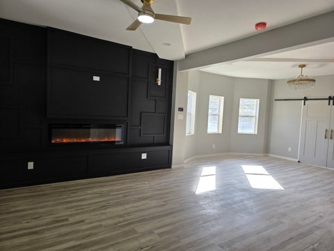 Tiny photo for 802 State Line Road, Calumet City, IL 60409 (MLS # 12786629)