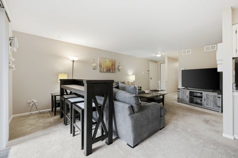 Tiny photo for 5804 Doe Circle #6, Westmont, IL 60559 (MLS # 12714814)