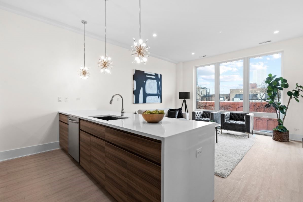 159 W North Avenue 402