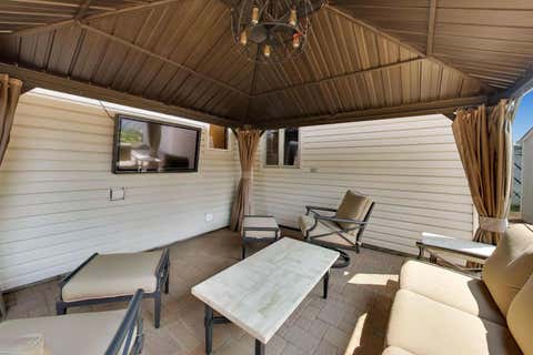 Tiny photo for 535 N Gateshead, Elk Grove Village, IL 60007 (MLS # 12741497)