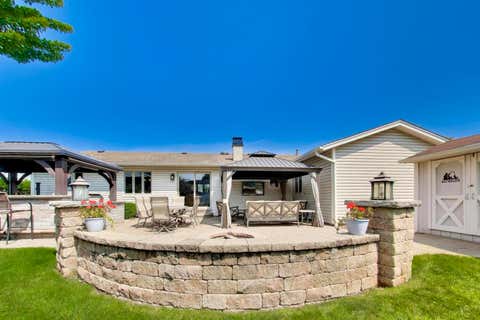 Tiny photo for 535 N Gateshead, Elk Grove Village, IL 60007 (MLS # 12741497)