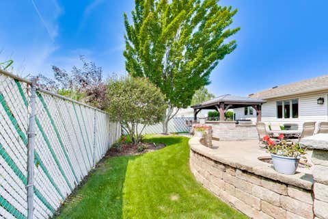 Tiny photo for 535 N Gateshead, Elk Grove Village, IL 60007 (MLS # 12741497)