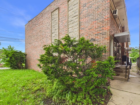 Tiny photo for 7915 S Saginaw Avenue #F, Chicago, IL 60617 (MLS # 12697570)