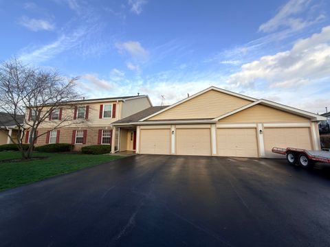 Tiny photo for 400 Woodview Circle #A, Elgin, IL 60120 (MLS # 12620650)