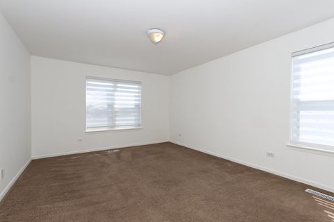 Tiny photo for 400 Woodview Circle #A, Elgin, IL 60120 (MLS # 12620650)