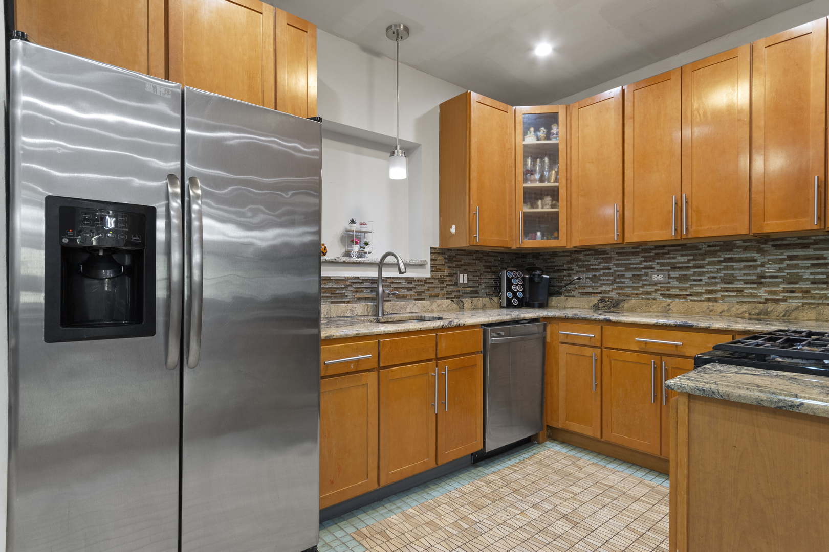 Chicago, Illinois 60618, United States, 5 Bedrooms Bedrooms, ,4 BathroomsBathrooms,Residential,Active,230487