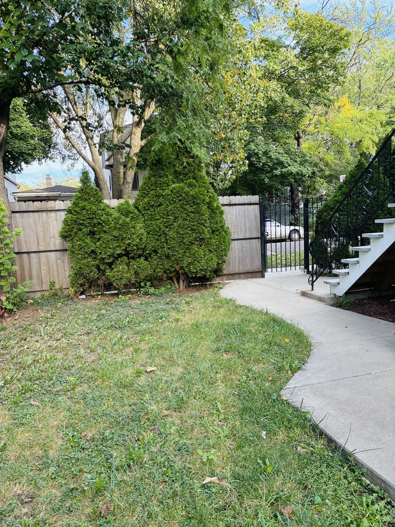 4304 N Lawndale Avenue