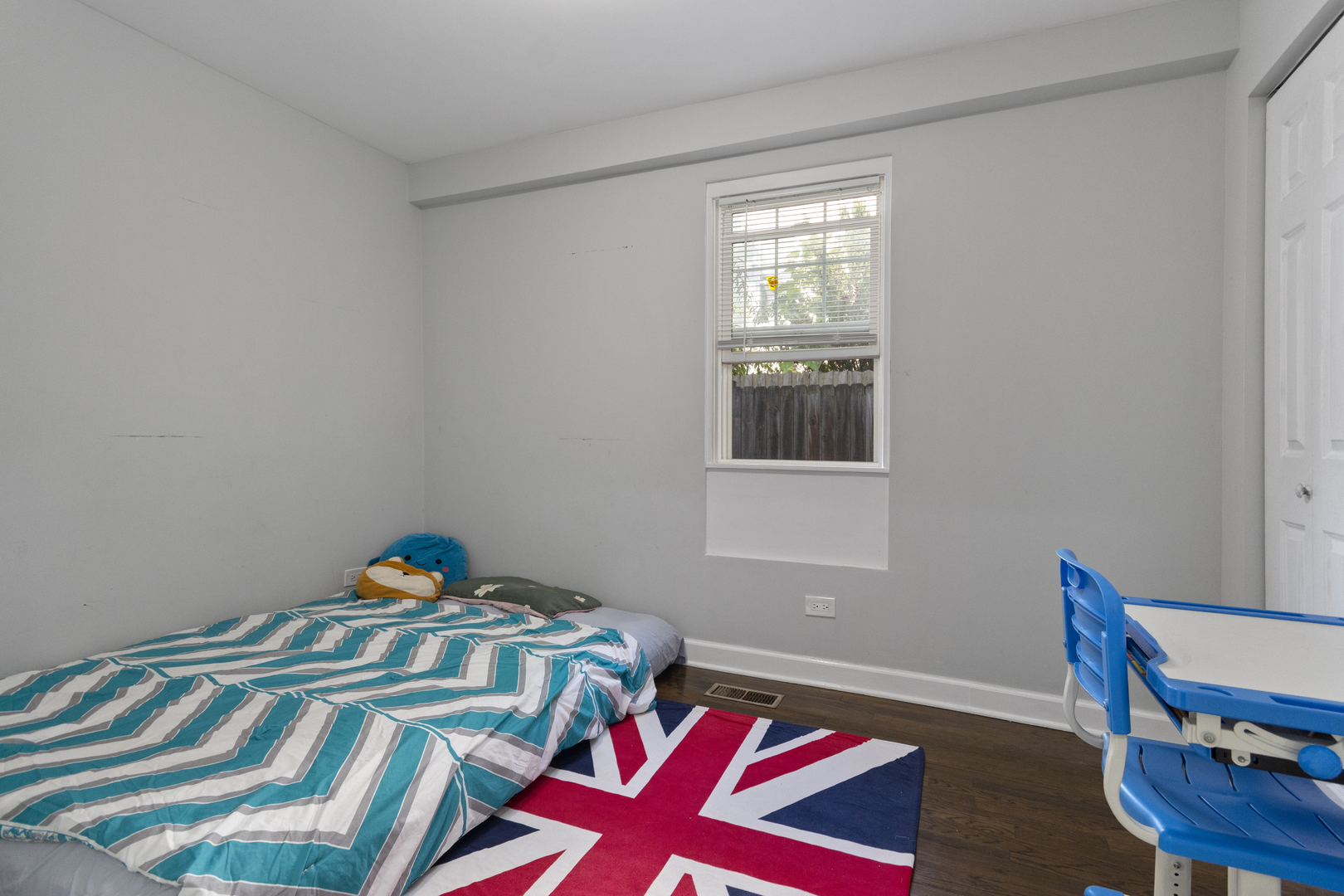 Chicago, Illinois 60618, United States, 5 Bedrooms Bedrooms, ,4 BathroomsBathrooms,Residential,Active,230487