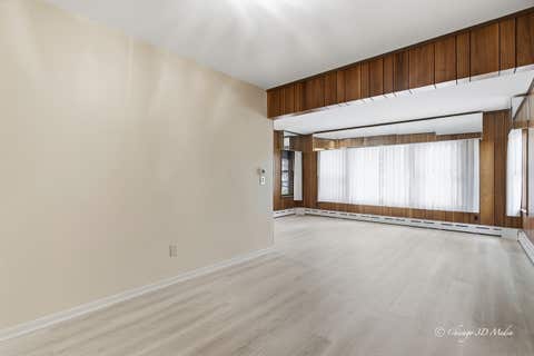 Tiny photo for 3944 W Greenleaf Avenue, Lincolnwood, IL 60712 (MLS # 12726161)