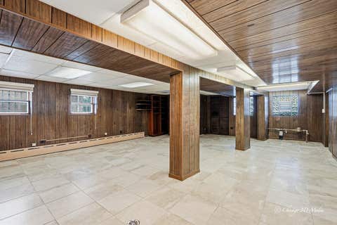 Tiny photo for 3944 W Greenleaf Avenue, Lincolnwood, IL 60712 (MLS # 12726161)