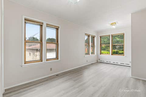 Tiny photo for 3944 W Greenleaf Avenue, Lincolnwood, IL 60712 (MLS # 12726161)