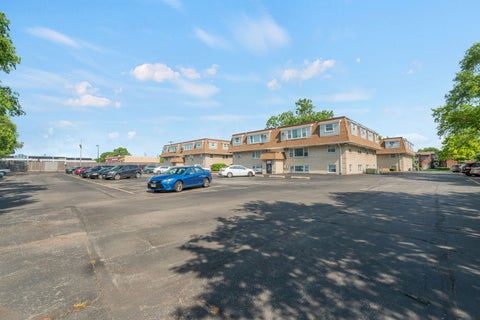 Tiny photo for 9907 W 58th Street #5, Countryside, IL 60525 (MLS # 12697884)