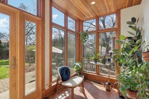 Tiny photo for 2319 Asbury Avenue, Evanston, IL 60201 (MLS # 12589389)