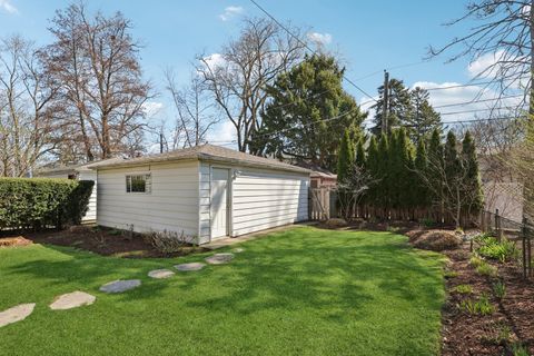Tiny photo for 2319 Asbury Avenue, Evanston, IL 60201 (MLS # 12589389)