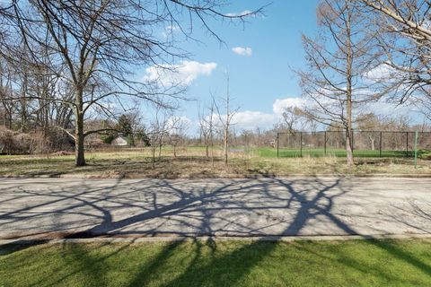 Tiny photo for 2319 Asbury Avenue, Evanston, IL 60201 (MLS # 12589389)