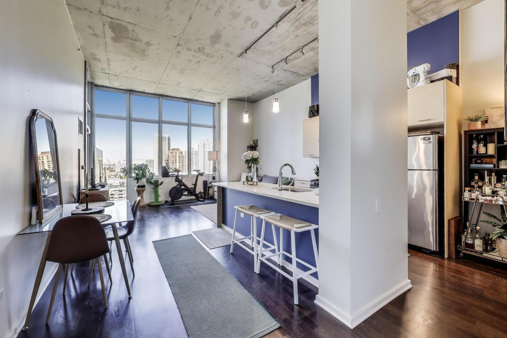 659 W Randolph Street 1808