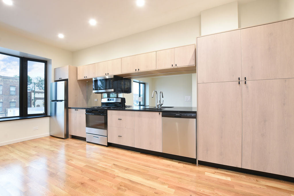 3429 W Fullerton Avenue 2