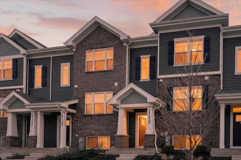 Tiny photo for Tinley Park, IL 60477 (MLS # 12637060)