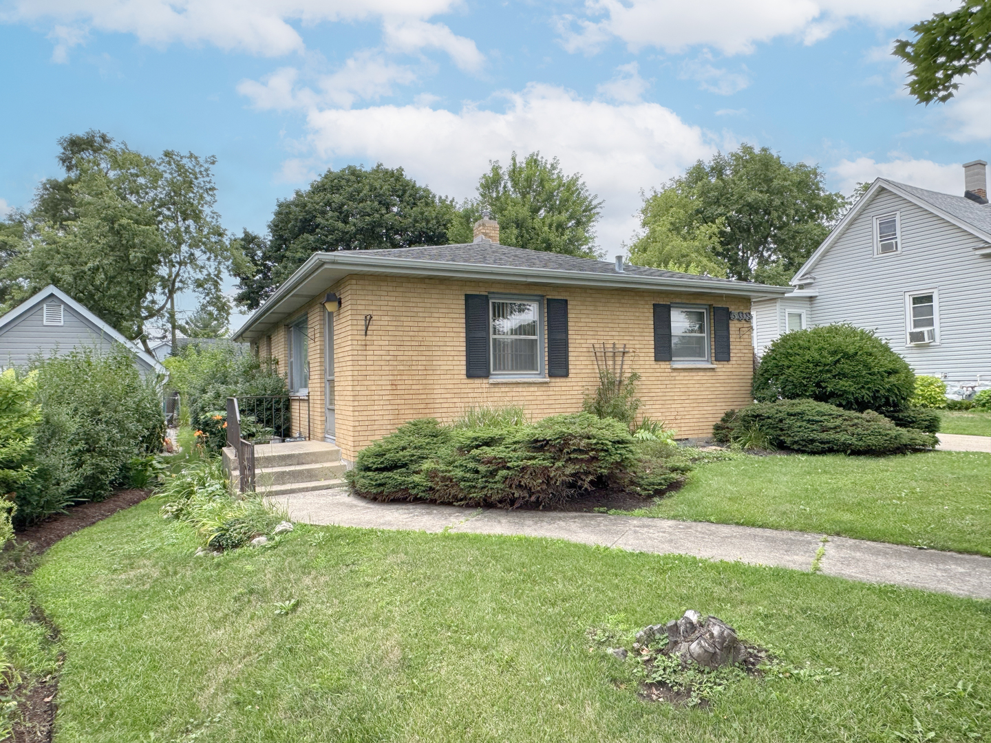 598 Oakhill Road