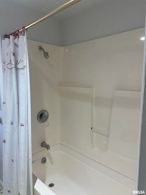 Tiny photo for 301 S EAST Street, Pinckneyville, IL 62274 (MLS # EB460479)