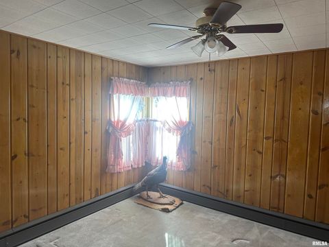 Tiny photo for 301 S EAST Street, Pinckneyville, IL 62274 (MLS # EB460479)