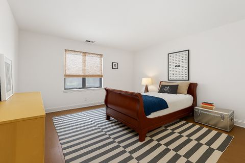Tiny photo for 525 Grove Street #2D, Evanston, IL 60201 (MLS # 12656632)