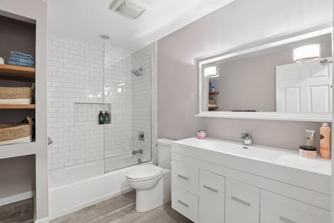 Tiny photo for 525 Grove Street #2D, Evanston, IL 60201 (MLS # 12656632)