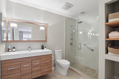 Tiny photo for 525 Grove Street #2D, Evanston, IL 60201 (MLS # 12656632)