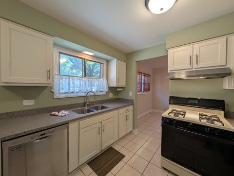 Tiny photo for 1958 W Morse Avenue #A, Chicago, IL 60626 (MLS # 12768786)