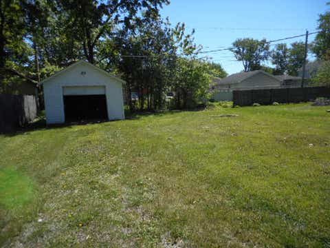Tiny photo for 121 Lakewood Avenue, Crystal Lake, IL 60014 (MLS # 12653317)
