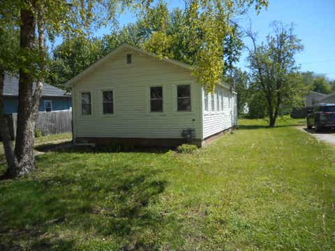 Tiny photo for 121 Lakewood Avenue, Crystal Lake, IL 60014 (MLS # 12653317)