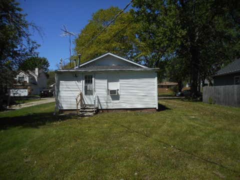 Tiny photo for 121 Lakewood Avenue, Crystal Lake, IL 60014 (MLS # 12653317)