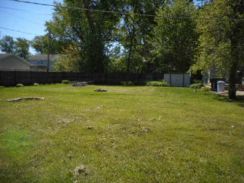 Tiny photo for 121 Lakewood Avenue, Crystal Lake, IL 60014 (MLS # 12653317)