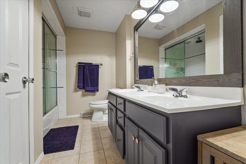 Tiny photo for 2 Yew Court, Bloomington, IL 61701 (MLS # 12532509)