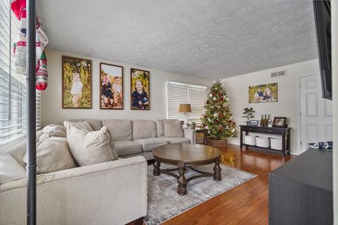 Tiny photo for 2 Yew Court, Bloomington, IL 61701 (MLS # 12532509)