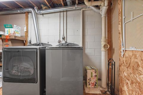 Tiny photo for 2 Yew Court, Bloomington, IL 61701 (MLS # 12532509)