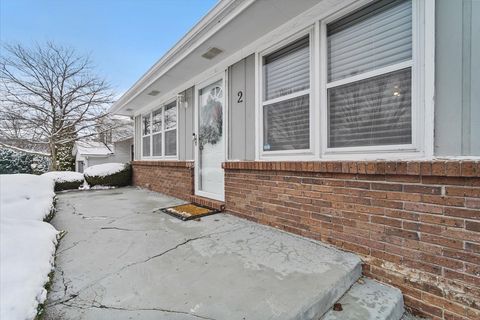 Tiny photo for 2 Yew Court, Bloomington, IL 61701 (MLS # 12532509)