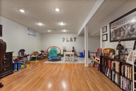 Tiny photo for 2 Yew Court, Bloomington, IL 61701 (MLS # 12532509)