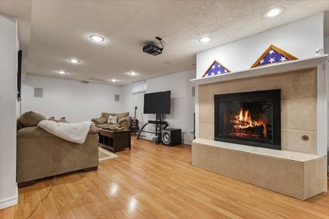 Tiny photo for 2 Yew Court, Bloomington, IL 61701 (MLS # 12532509)