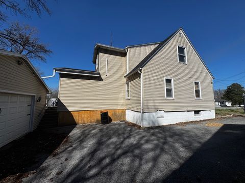 Tiny photo for 517 N Vine Street, Duquoin, IL 62832 (MLS # 12594432)