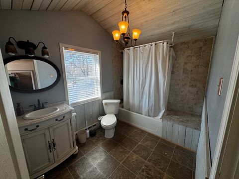 Tiny photo for 517 N Vine Street, Duquoin, IL 62832 (MLS # 12594432)